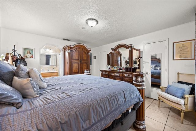 2270 OLD HICKORY TREE ROAD, St Cloud, FL 34772