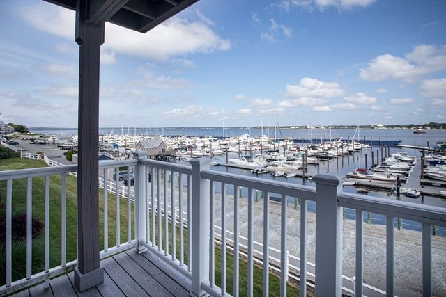 700 Shore Dr 1106, Fall River, MA 02721