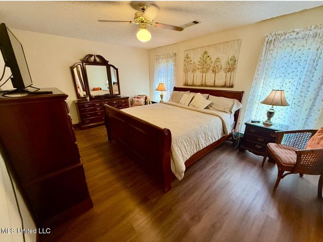 276 Salem Church Rd, Grenada, MS 38901