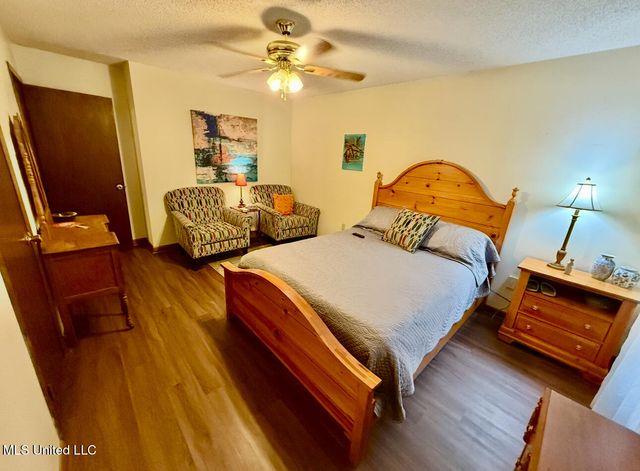 276 Salem Church Rd, Grenada, MS 38901