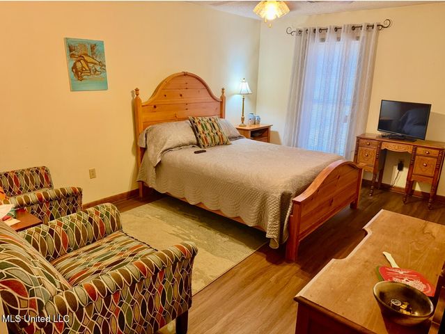 276 Salem Church Rd, Grenada, MS 38901