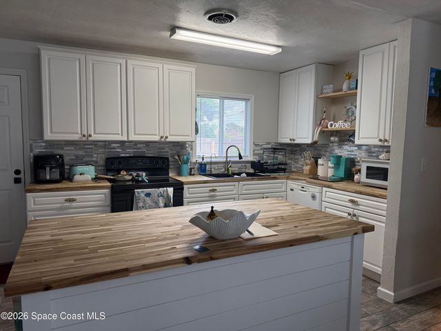 2534 Stratford Drive, Cocoa, FL 32926