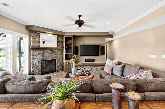 13816 Horton Drive, Overland Park, KS 66223