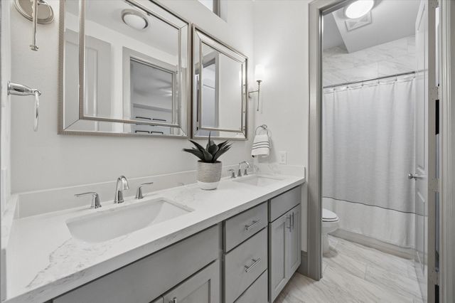 1907 W 25th Street, Houston, TX 77008