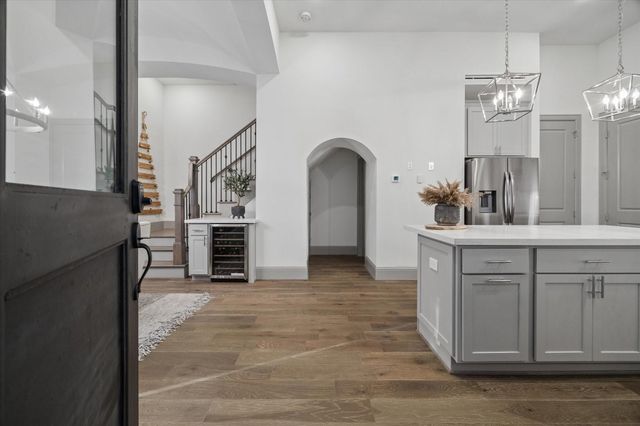1907 W 25th Street, Houston, TX 77008