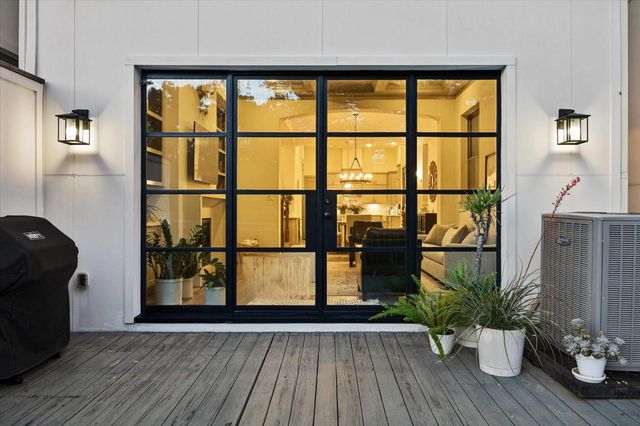 1907 W 25th Street, Houston, TX 77008