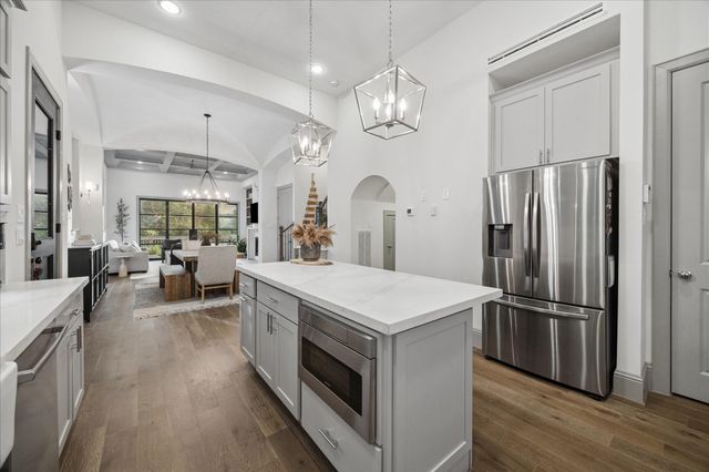 1907 W 25th Street, Houston, TX 77008
