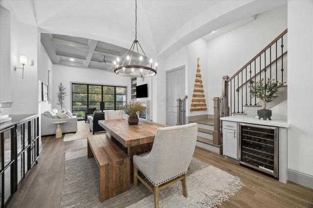 1907 W 25th Street, Houston, TX 77008