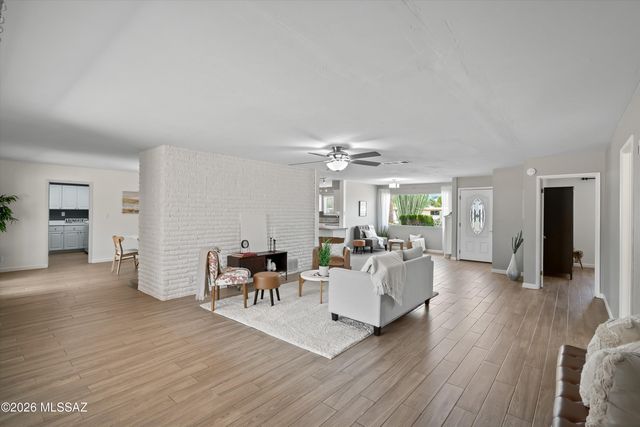 7862 E Pima Street, Tucson, AZ 85715