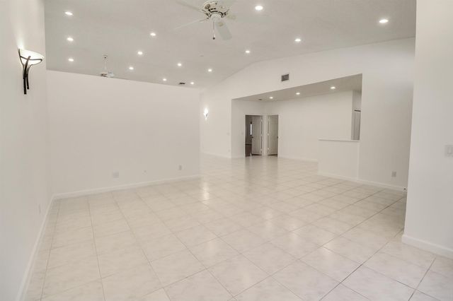 551 NW 108TH Avenue, Plantation, FL 33324