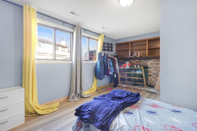 8576 S Maplebrook Circle, Brooklyn Park, MN 55445