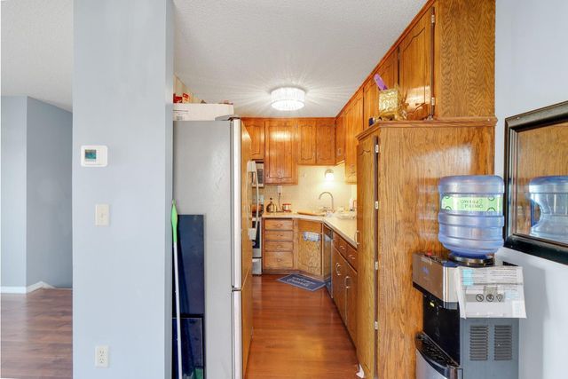 8576 S Maplebrook Circle, Brooklyn Park, MN 55445