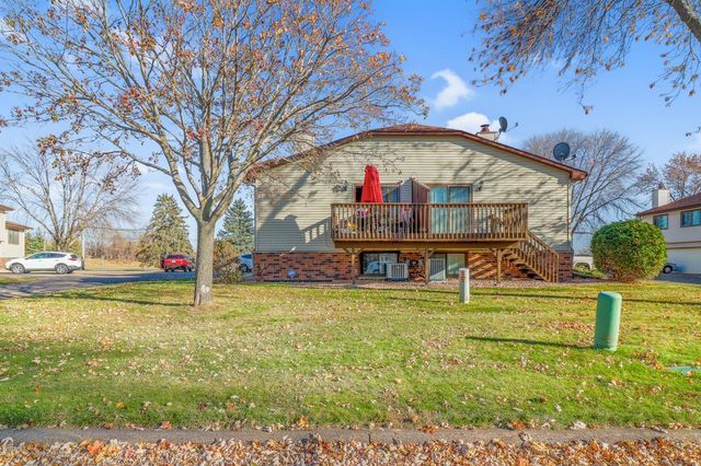 8576 S Maplebrook Circle, Brooklyn Park, MN 55445