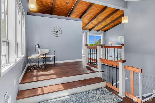 10515 1st Avenue NW, Seattle, WA 98177