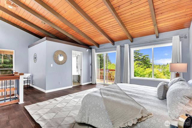 10515 1st Avenue NW, Seattle, WA 98177