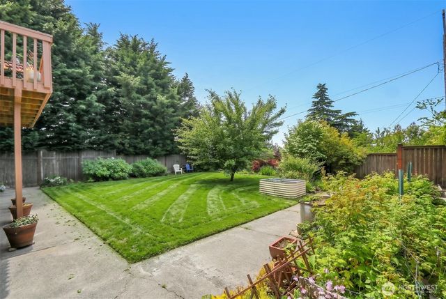 10515 1st Avenue NW, Seattle, WA 98177