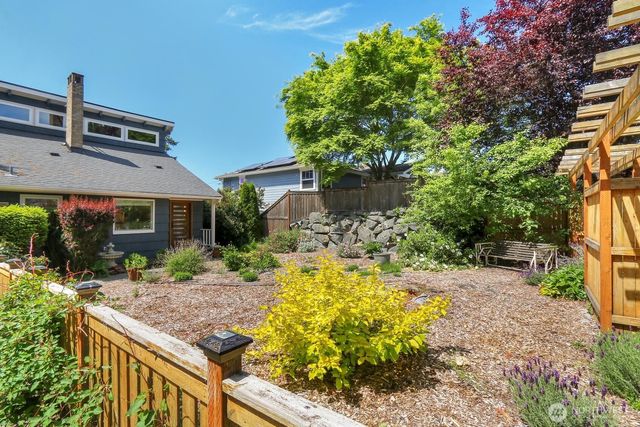 10515 1st Avenue NW, Seattle, WA 98177