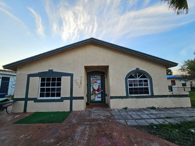 725 NW 19th Terrace, Fort Lauderdale, FL 33311