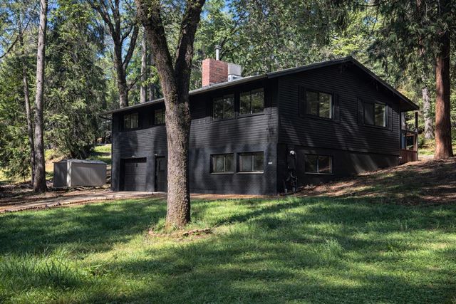 14000 Gold Mine Rd, Pine Grove, CA 95665