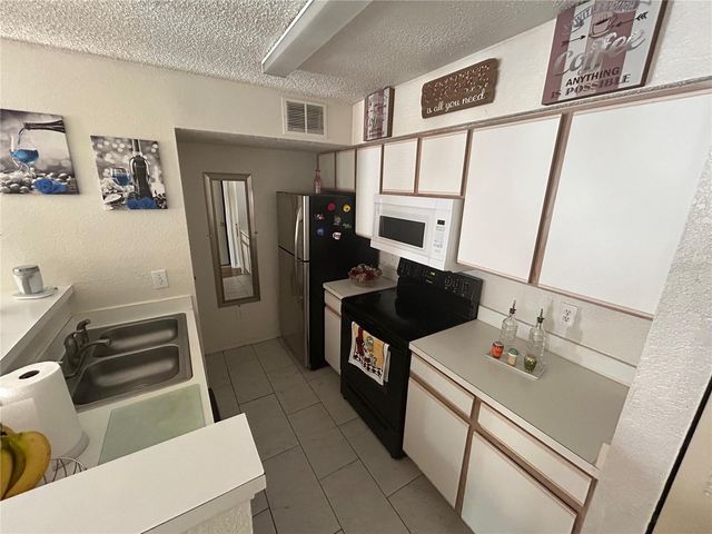 2217 GRAND CAYMAN COURT 1221, Kissimmee, FL 34741