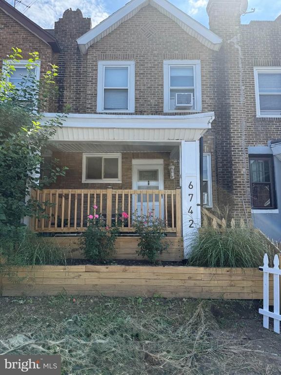 6742 DICKS AVE, PHILADELPHIA, PA 19142 — exterior