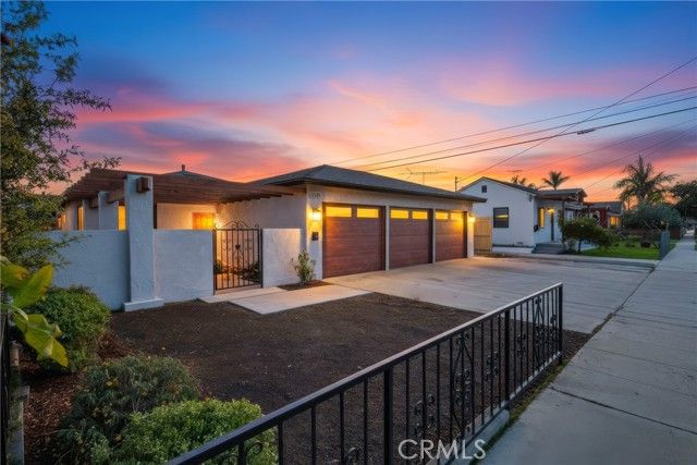 13208 Florwood, Hawthorne, CA 90250