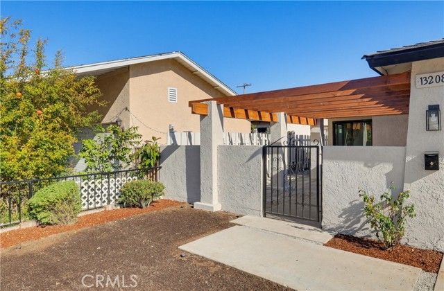 13208 Florwood, Hawthorne, CA 90250
