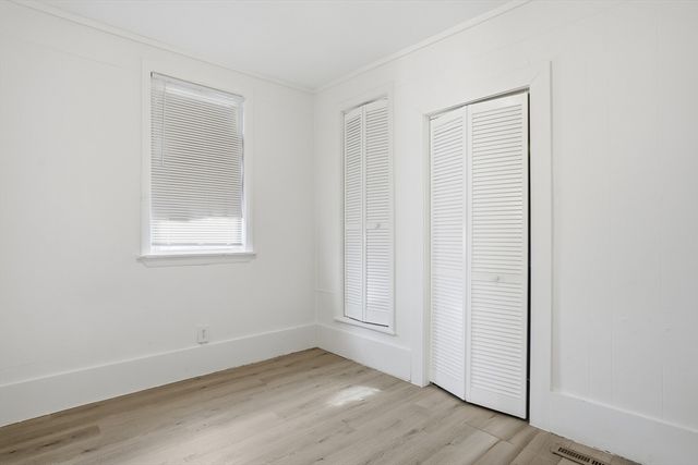43 Wamesit St, Lowell, MA 01852