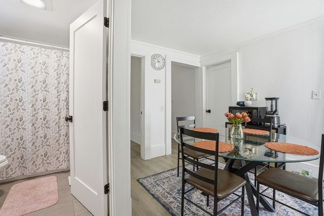 43 Wamesit St, Lowell, MA 01852