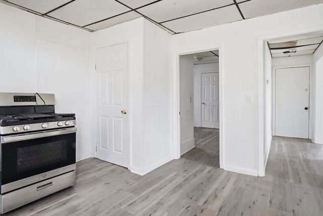 43 Wamesit St, Lowell, MA 01852