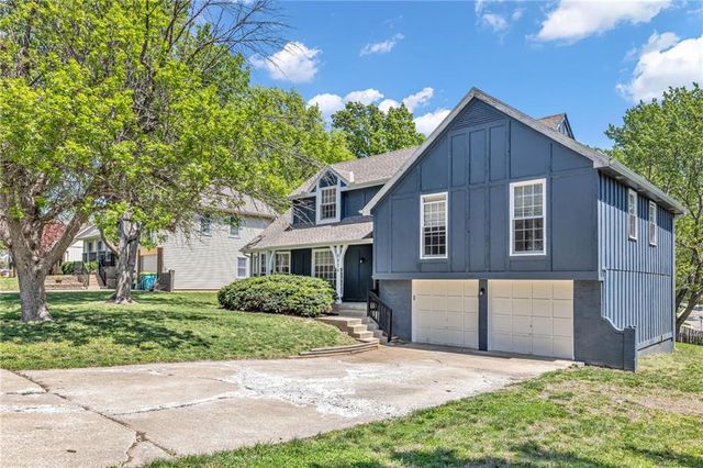 6939 Widmer Road, Shawnee, KS 66216