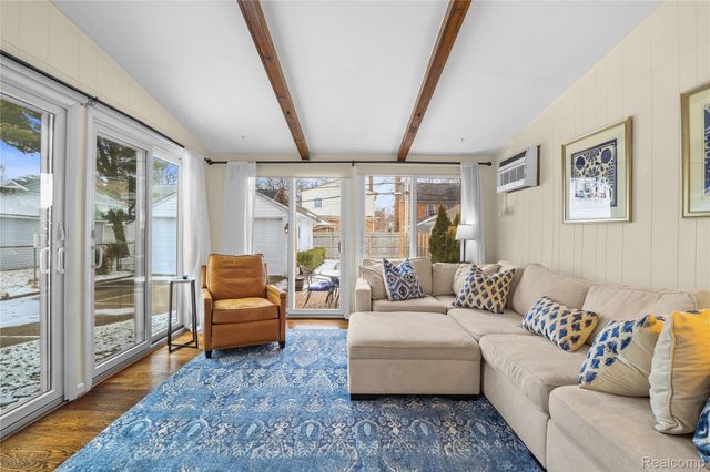 407 Moran Road, Grosse Pointe Farms, MI 48236