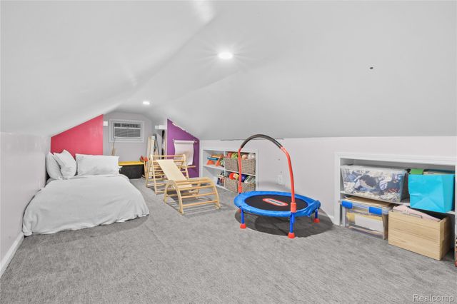 407 Moran Road, Grosse Pointe Farms, MI 48236