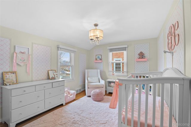 407 Moran Road, Grosse Pointe Farms, MI 48236