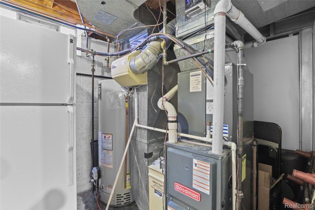 407 Moran Road, Grosse Pointe Farms, MI 48236