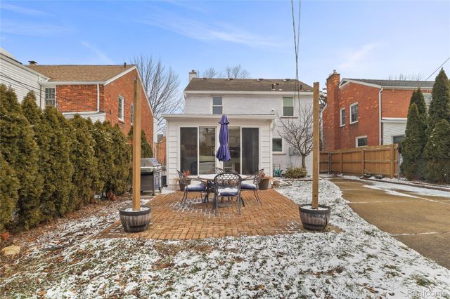 407 Moran Road, Grosse Pointe Farms, MI 48236