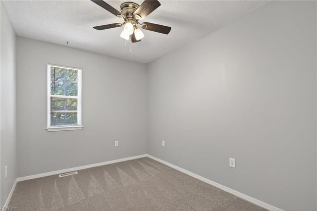 12791 Tahiska LN, Newport News, VA 23602