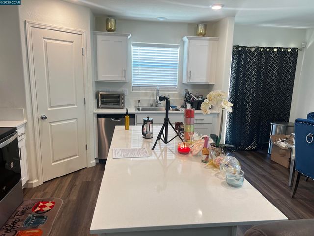 627 Elizabeth Ct, Merced, CA 95341