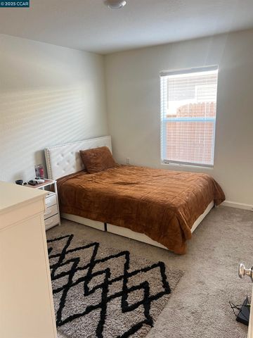 627 Elizabeth Ct, Merced, CA 95341