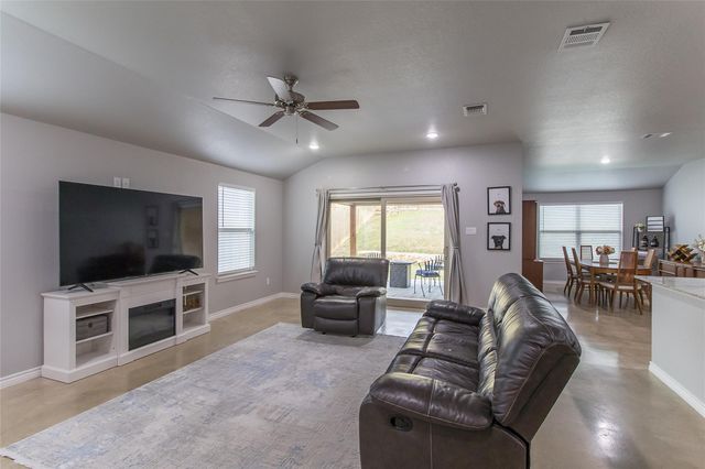 1715 Dryden Ave, Copperas Cove, TX 76522