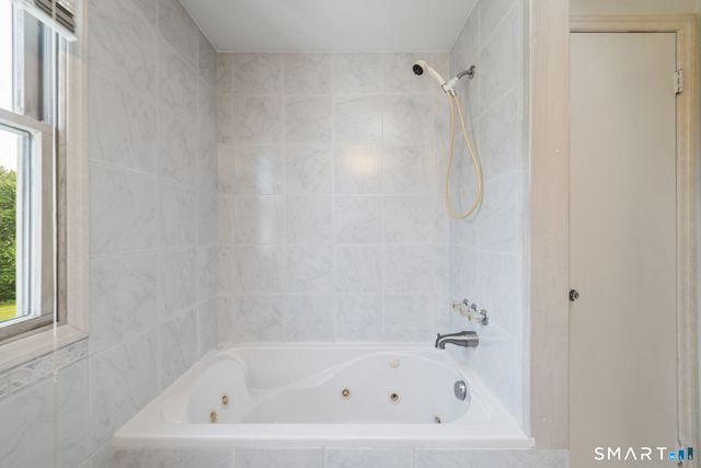 11 Polly Dan Road, Burlington, CT 06013