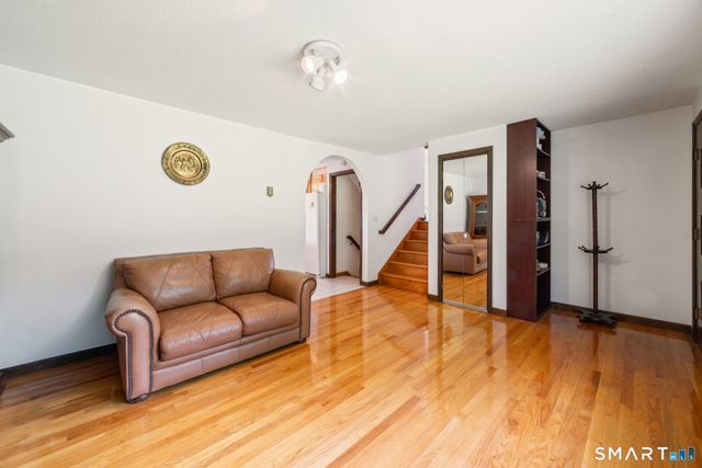 11 Polly Dan Road, Burlington, CT 06013