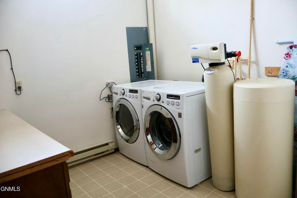 200 2nd Avenue W, Lignite, ND 58752 photo 12