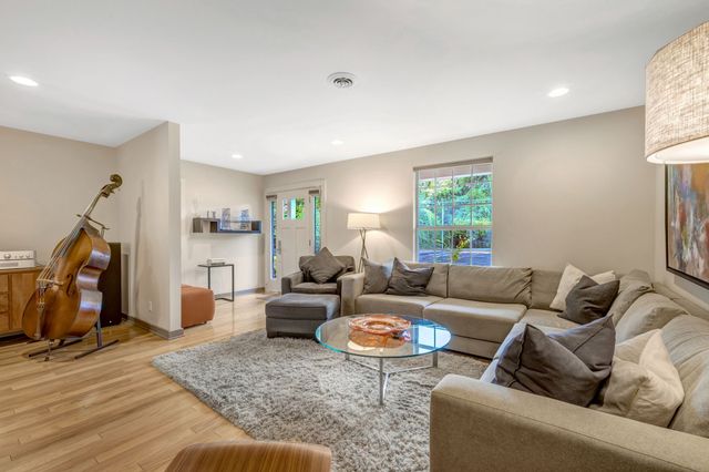 218 Plantation Ct, Nashville, TN 37221