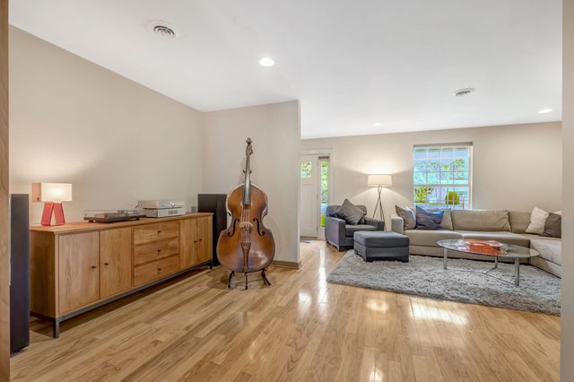 218 Plantation Ct, Nashville, TN 37221