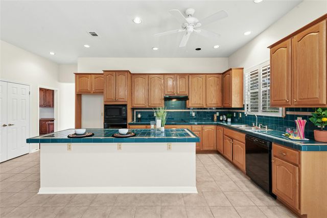 221 Trail Of The Flowers, Georgetown, TX 78633