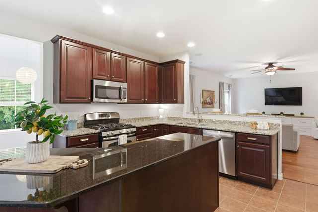 1452 Scarcroft Ln, Nashville, TN 37221