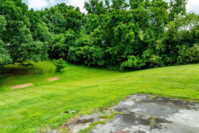 147 Fox Road, Johnson City, TN 37601