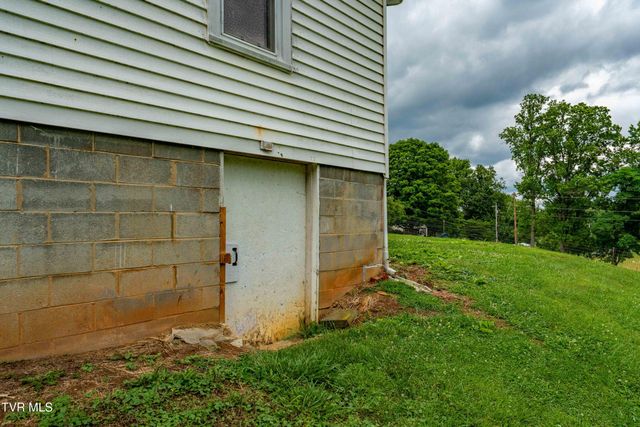 147 Fox Road, Johnson City, TN 37601