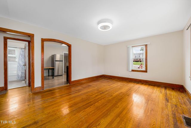 147 Fox Road, Johnson City, TN 37601